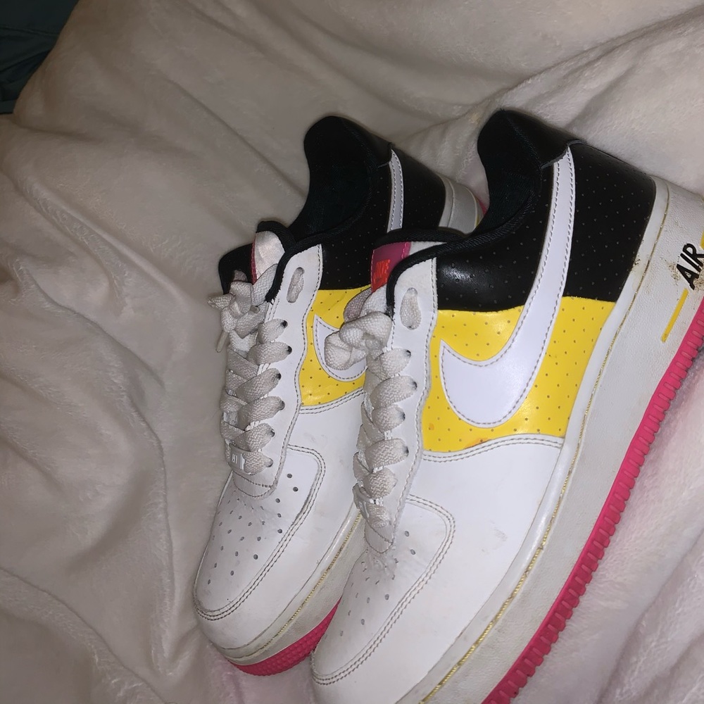 Nike Air Force 1 07 SE Moto